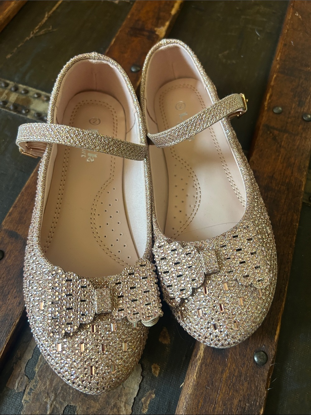 Link Kids Sparkle Mary Jane Flats in Rose Gold; kids size 2